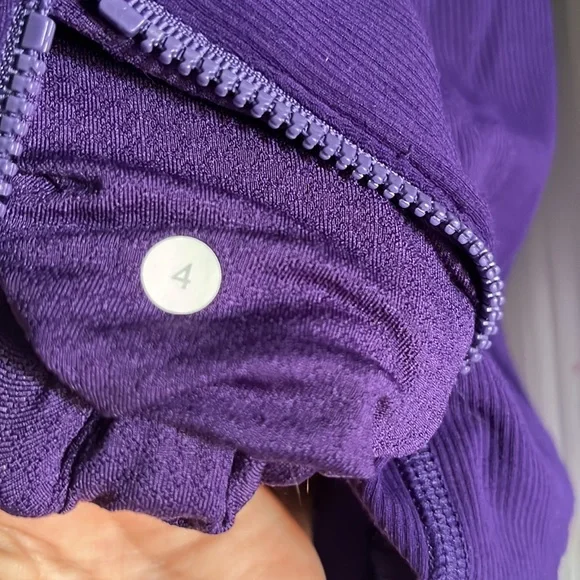 Lululemon In Stride Jacket Purple - Picture 5 of 9